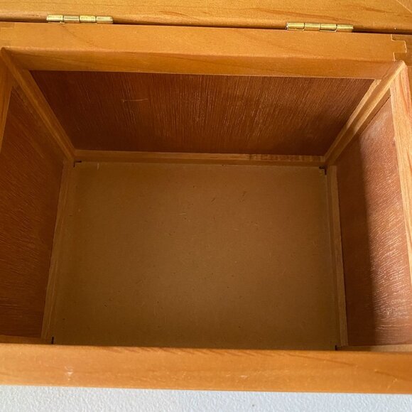 Wooden woven recipe box trinket box dresser tabletop box basket weave - Picture 8 of 10